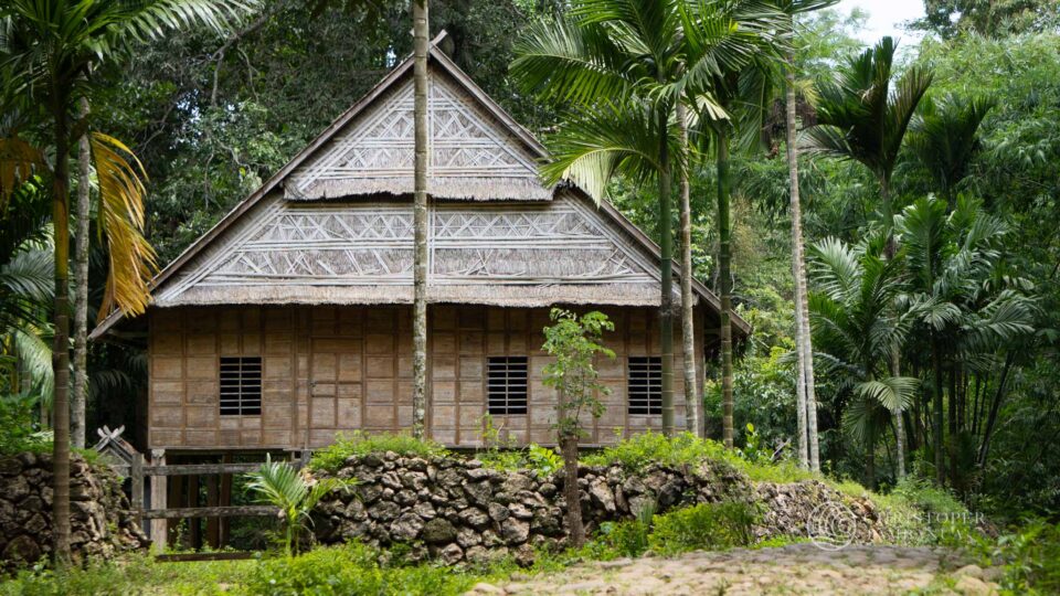 Kajang Tribe, South Sulawesi Kajang Tribe, South Sulawesi by Christoper Tambanua, the top sulawesi tour service