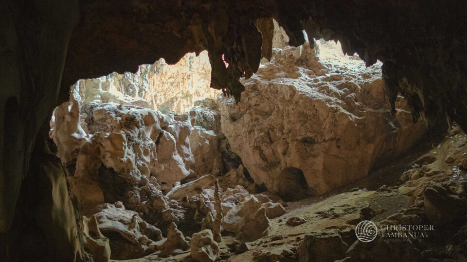 Mampu Cave in South Sulawesi Mampu Cave in South Sulawesi by Christoper Tambanua, the best sulawesi tour organizer