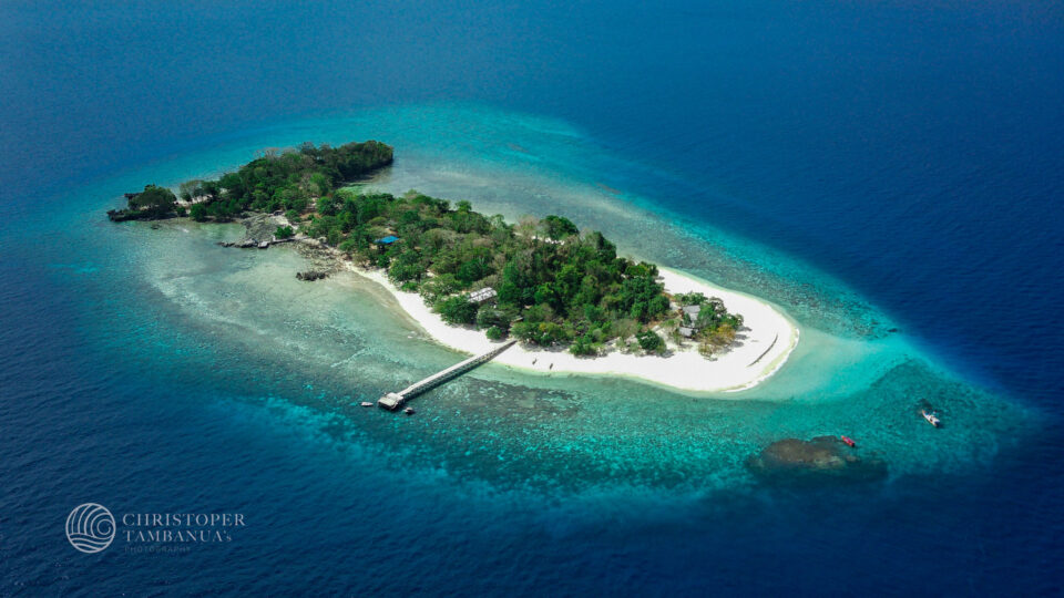 Lihaga Island in Likupang by Christoper Tambanua, the top sulawesi tour guide
